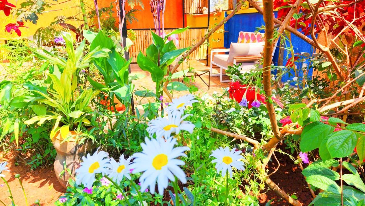 Yambi Guesthouse Кигали Экстерьер фото