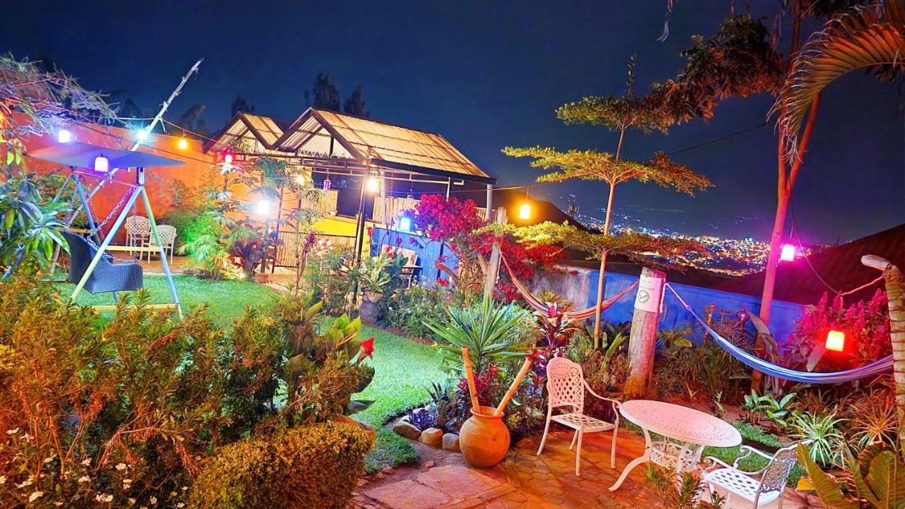 Yambi Guesthouse Кигали Экстерьер фото