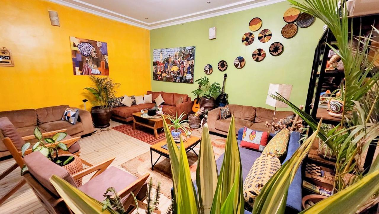 Yambi Guesthouse Кигали Экстерьер фото