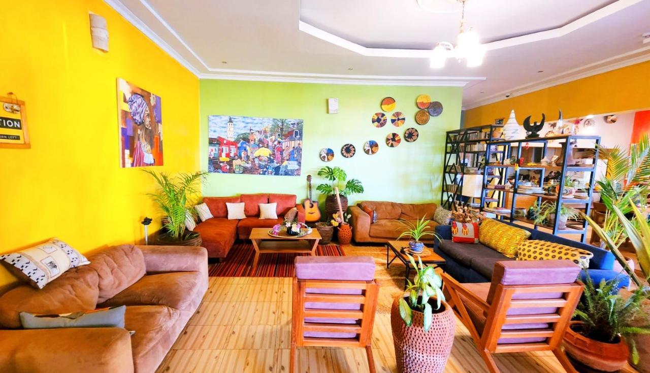 Yambi Guesthouse Кигали Экстерьер фото
